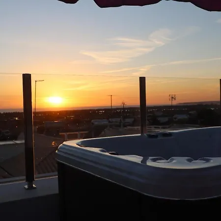Encosta Dos Salgados By Bedzy - Private Jacuzzi Holiday home *